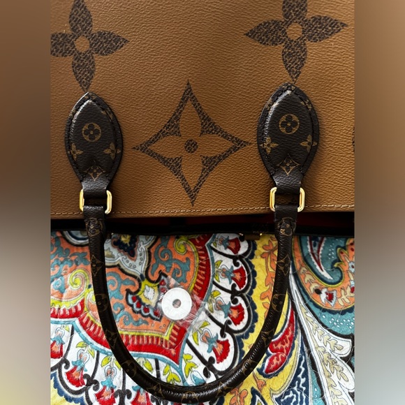 Louis Vuitton Tote Bag “On the Go Gm” For Sale - Picture 6 of 11